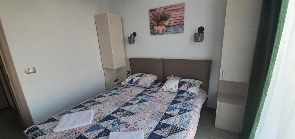 On Beach-Mamaia Residence
