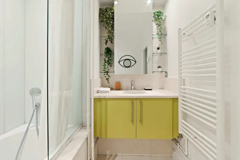 Chic Apartment Near the Champs-elysées