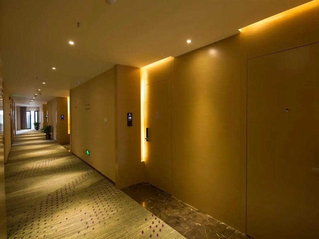 Lavande Hotel Qijiang High-speed Railway Station