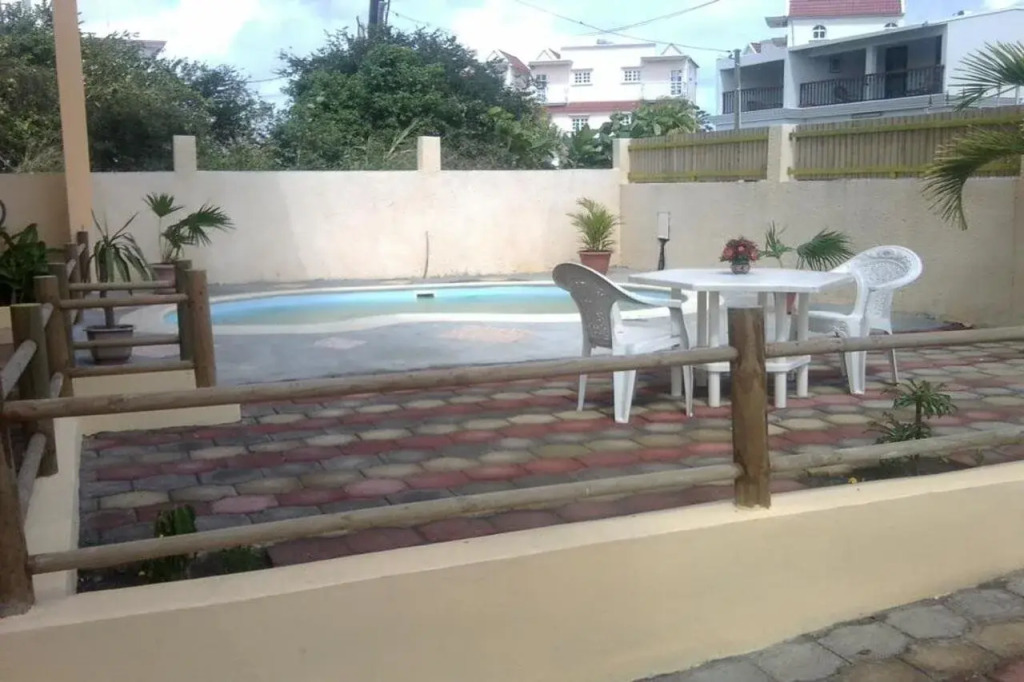 Sun & Earth Villa