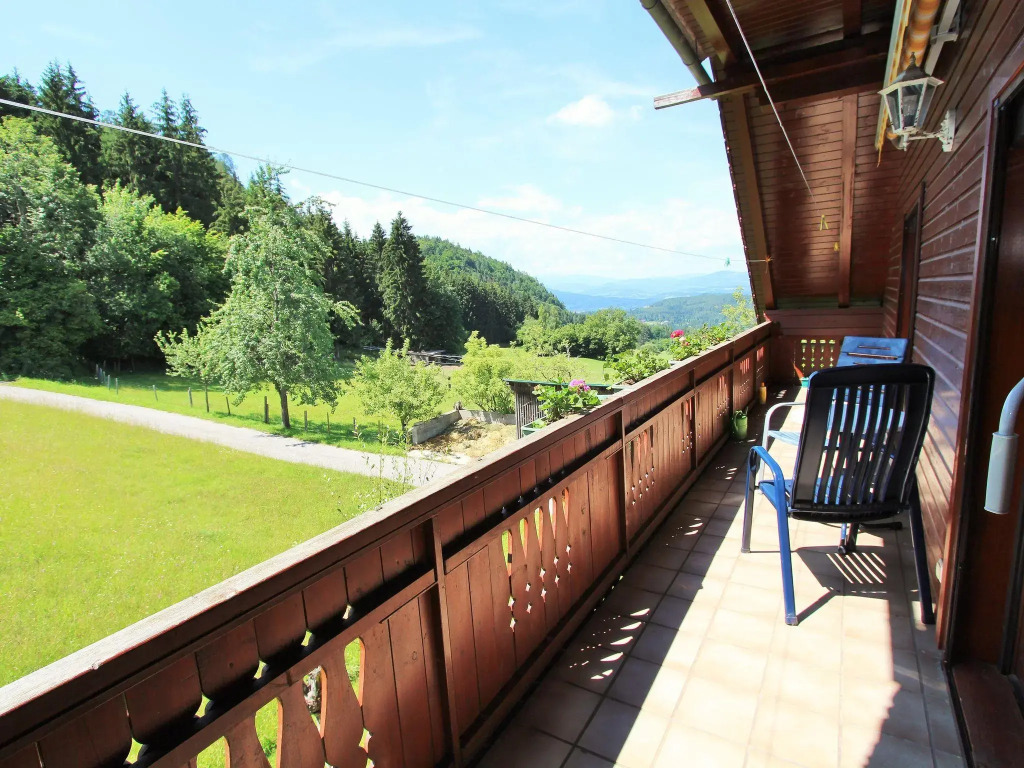 Cozy Apartment in Köttmannsdorf near Lake