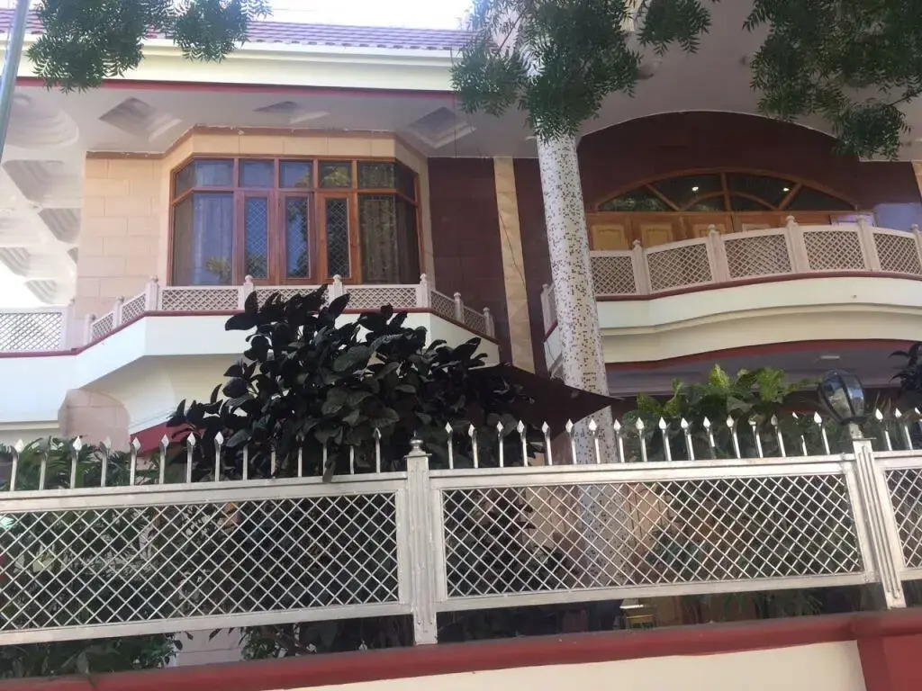 Hotel V Inn