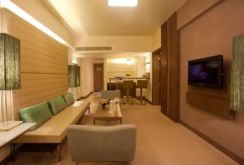 Pullman Chennai Anna Salai - Premium Brand By Accor