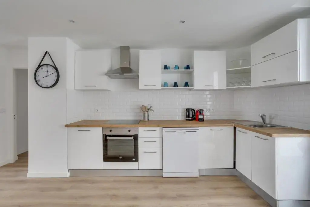 Magnifique T5 (12pers) 129m²-Climatisé-Vieux-Port