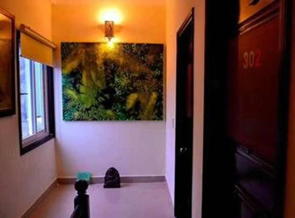Hue Nino Hotel