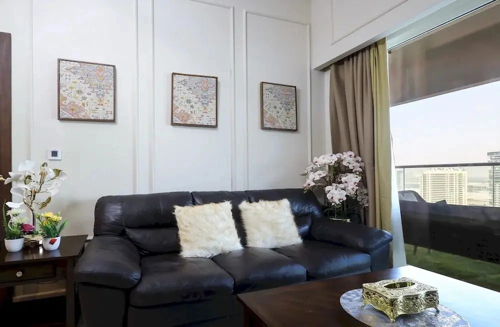 Elite LUX Holiday Homes - Canal View 2bhk in Prime Business Bay Dubai