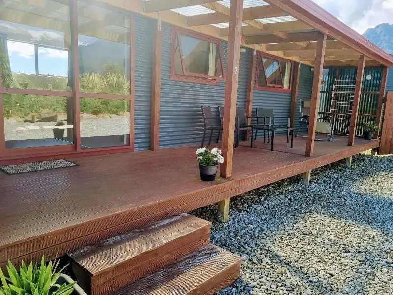 Te Awa Cottages