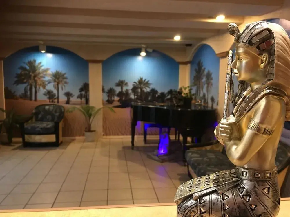 Oasis Motel