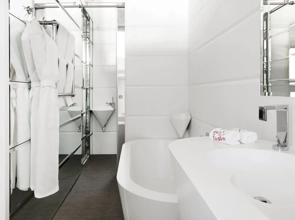 El Palauet Modernist Suites Barcelona