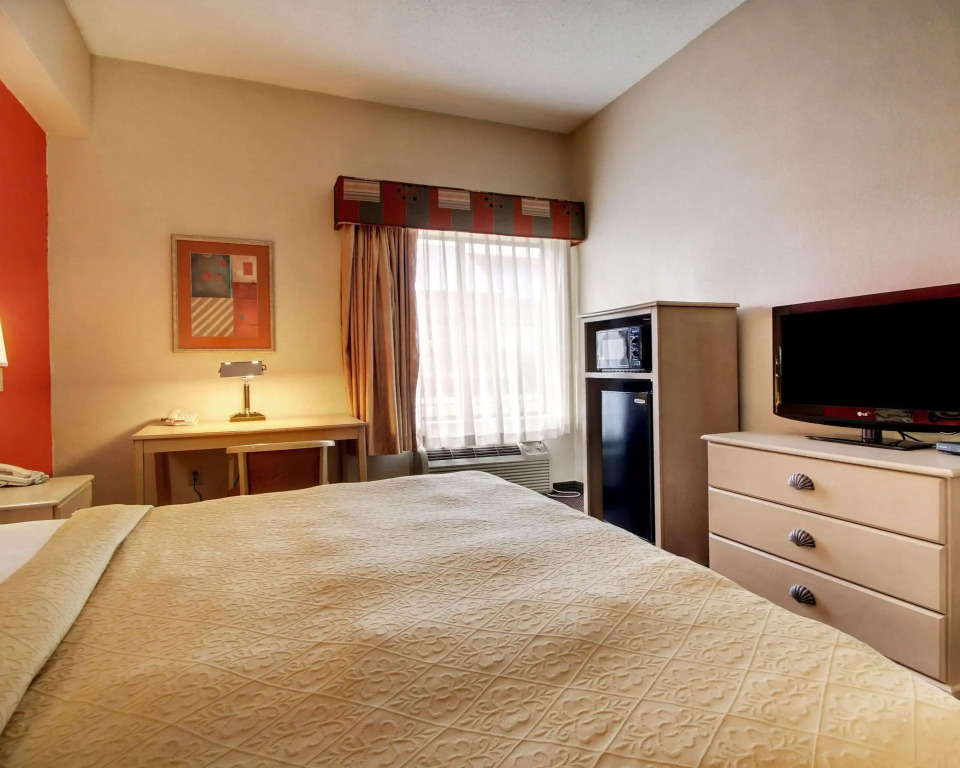 Quality Inn & Suites Hattiesburg North