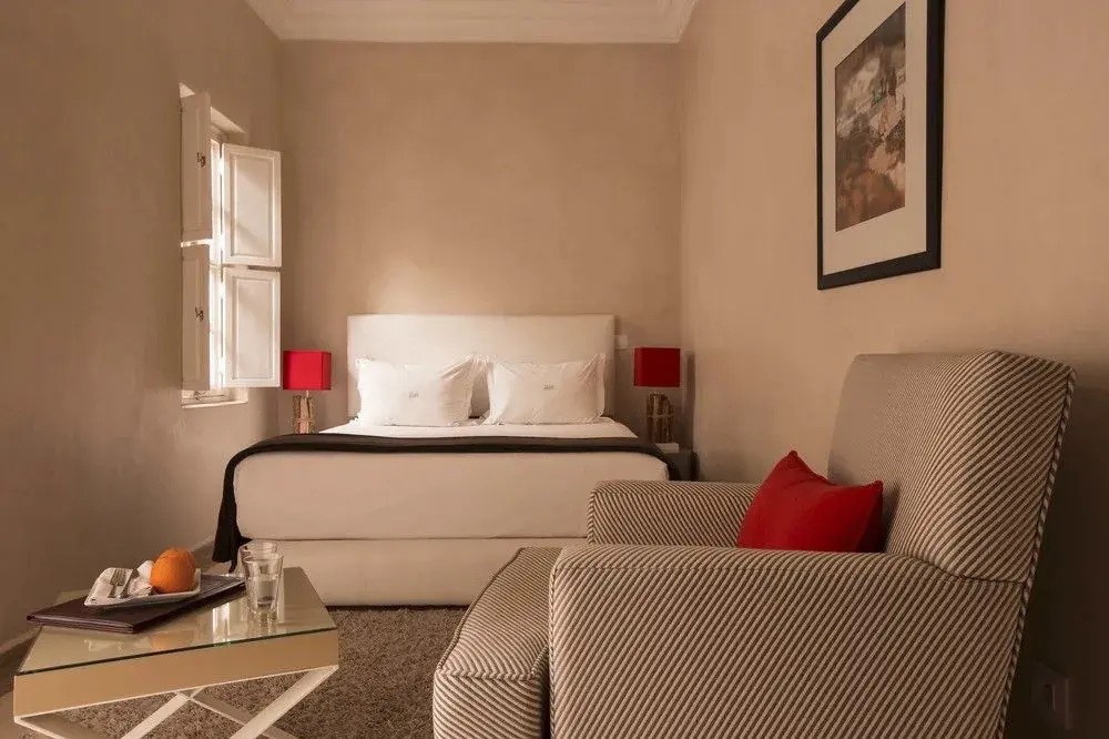 Riad Dar White