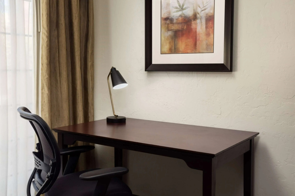 Wyndham Tucson Airport Hotel & Conference Center