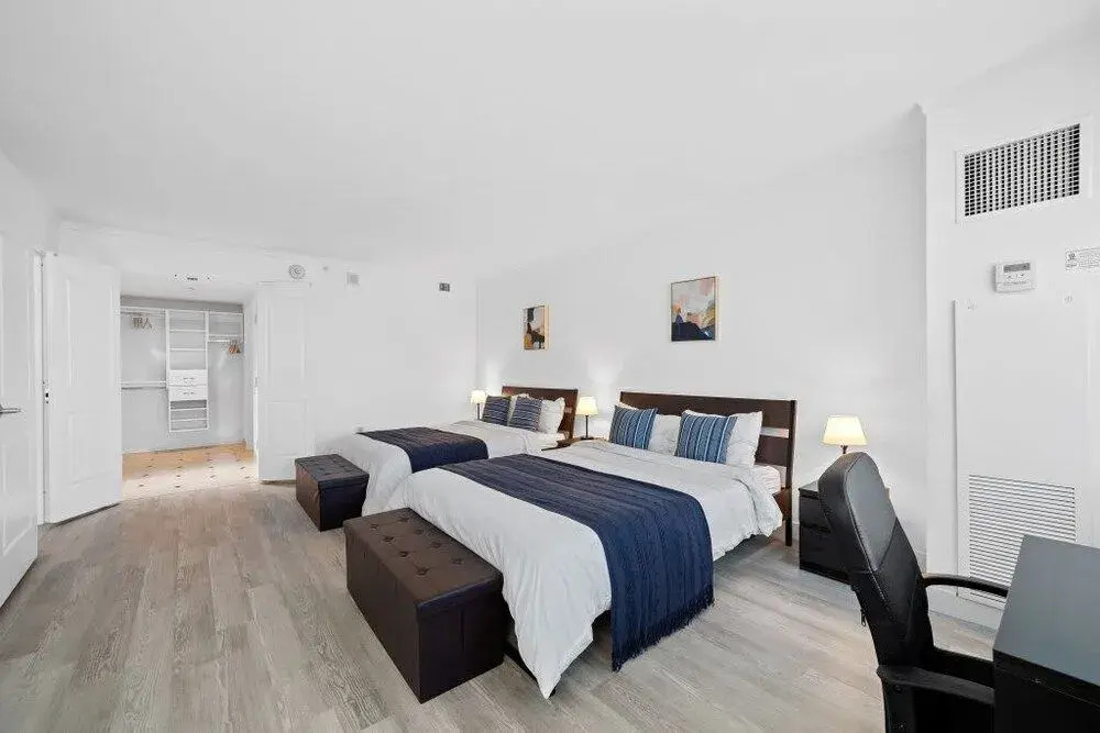 2br/3ba Condo Right Between Hard Rock and Ocean Casino!