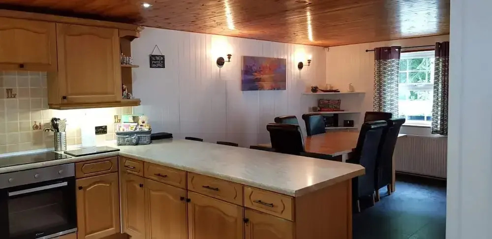Snowdonia-3bedroom-2 Bathroom-petfriendly-garden