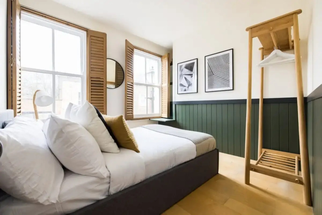 The Stepney Star - Bright & Modern 2BDR with Terrace