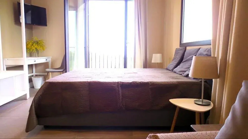 etna petit resort