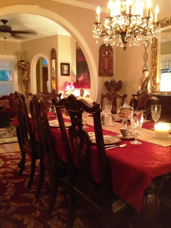 Red Bud Manor Inn