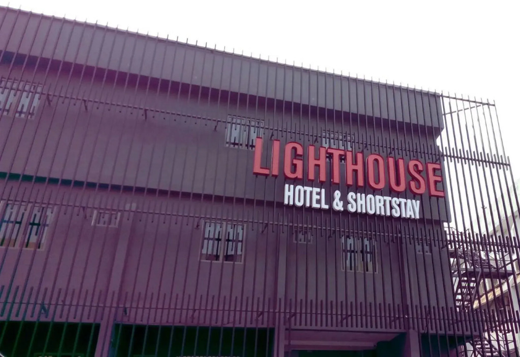 LightHouse Hotel & ShortStay @ Damansara Uptown