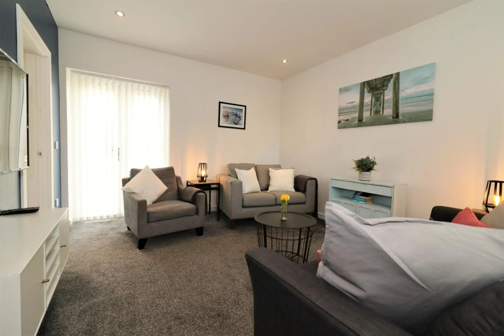 Railway Cottage - Maryhill
