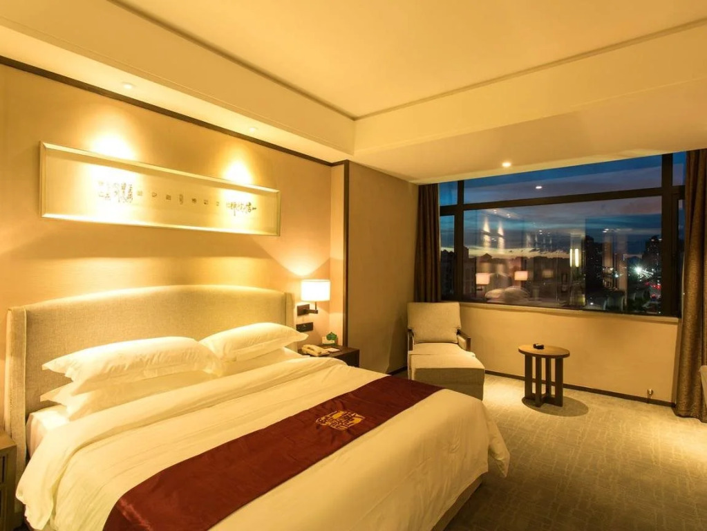 Experience Art Hotel