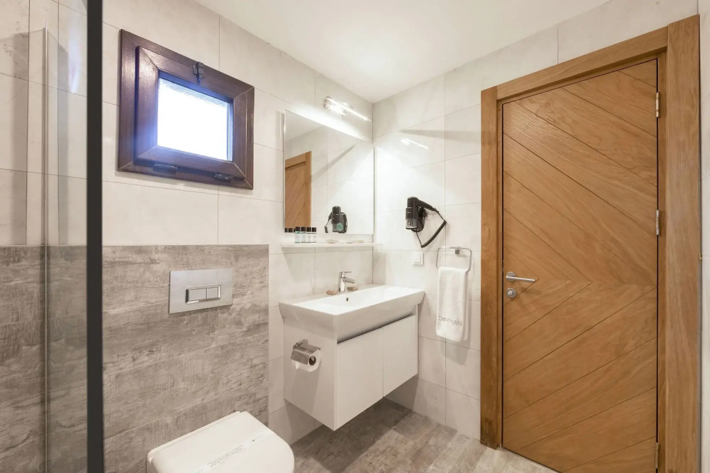Dorman Suites