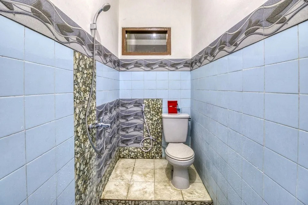 RedDoorz Hostel near Adisucipto Airport Yogyakarta