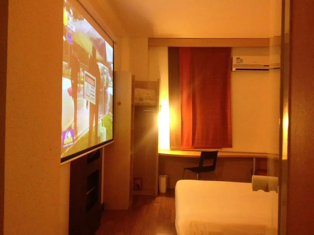 Dragon Hotel 168 Huadu North Railway Station Branch