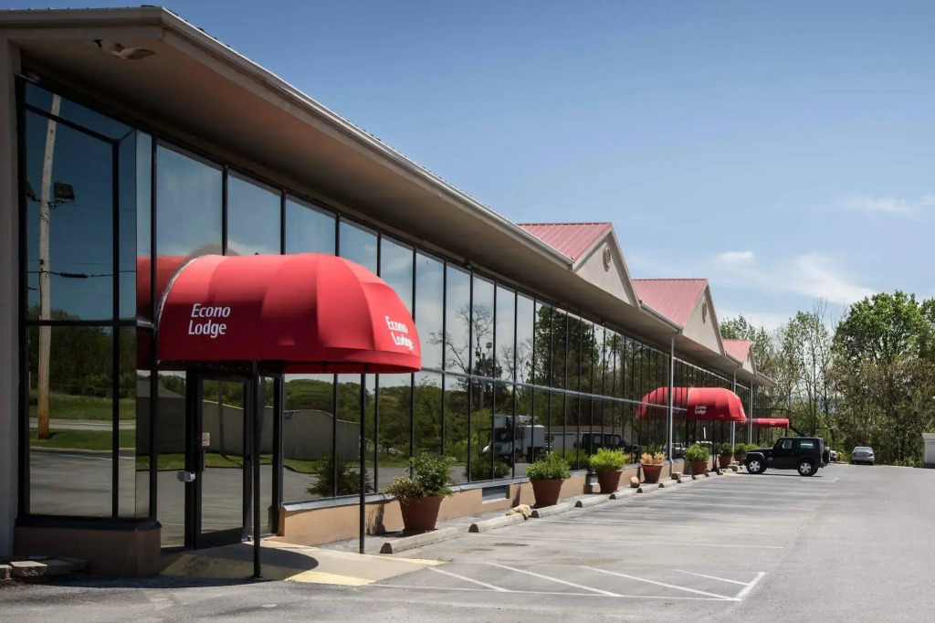 Greeneville Inn And Suites