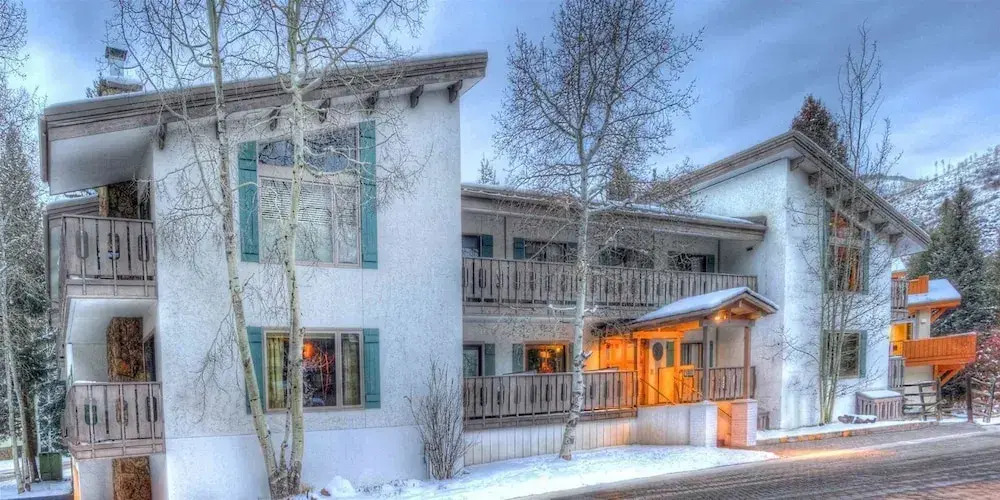 Vail Village 3 Bedroom Condo - Walk to Gondola One!