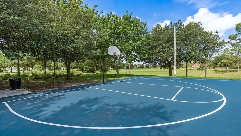Home With Lakeview Close to Disney w Pool