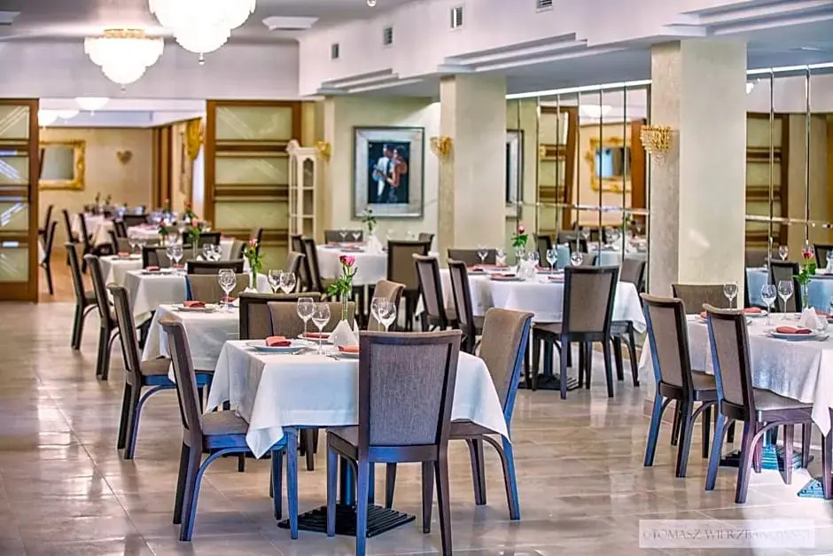 Hotel Lord Krosno