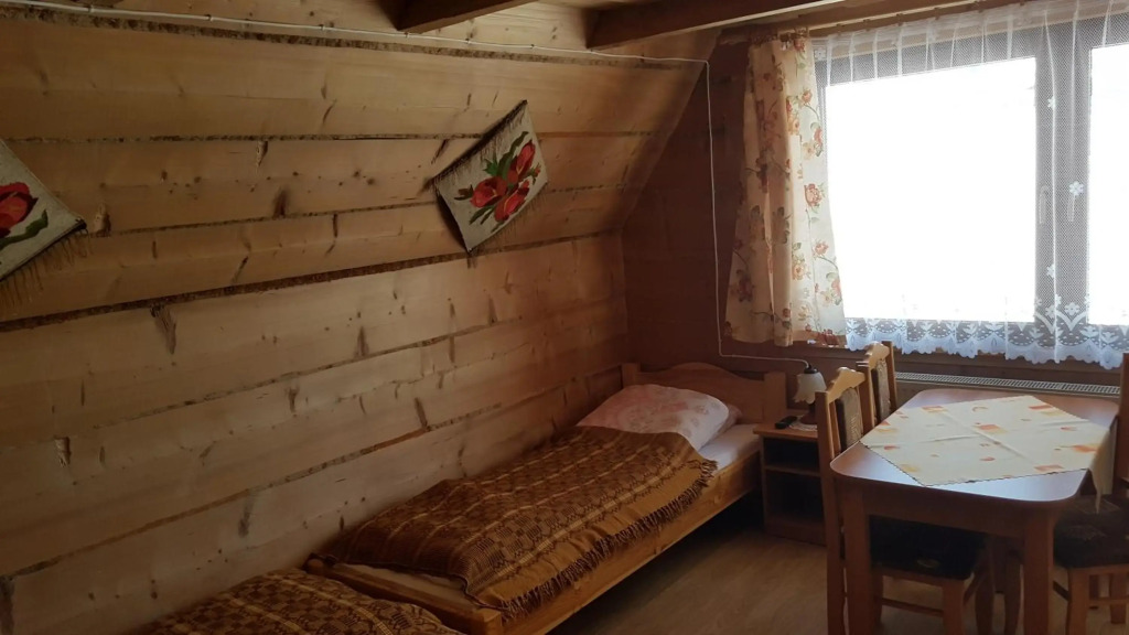 Pokoje Gościnne Pod Grapą