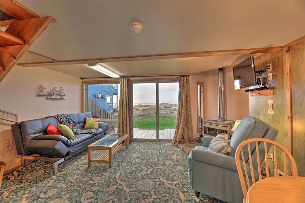 Sanderling Sea Cottages, Unit 2: Walk to Coast!