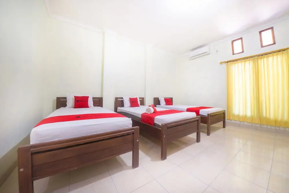 RedDoorz near Nusa Cendana University