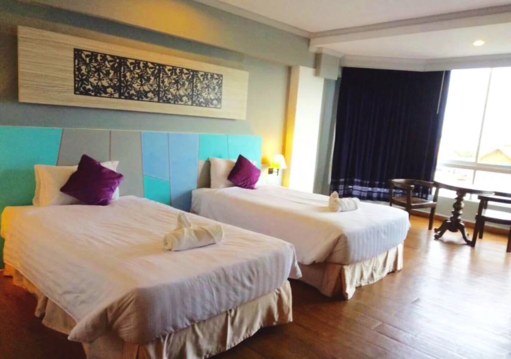 Thepnakorn Hotel