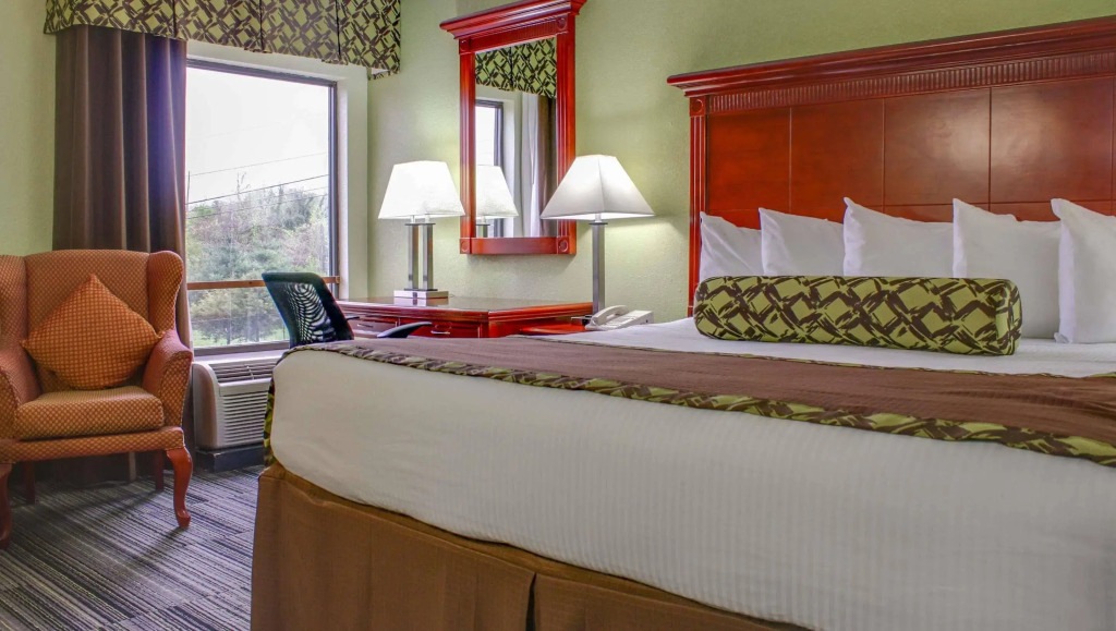 Alexis Inn and Suites Hotel