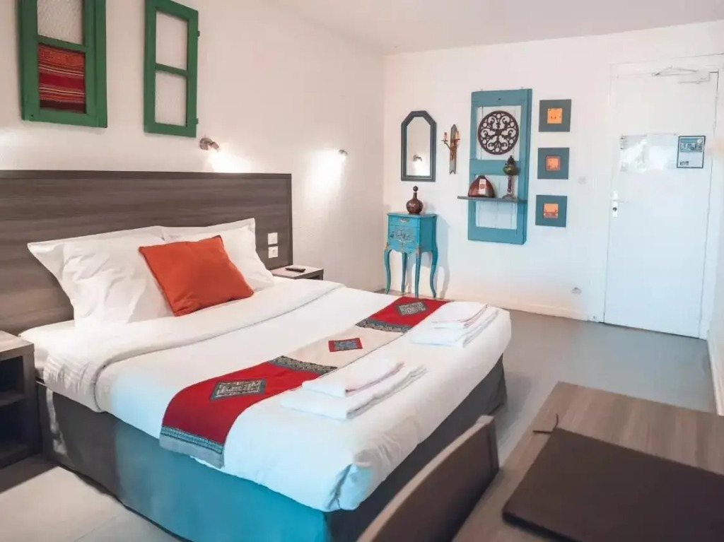 Logis Hôtel Vuillot