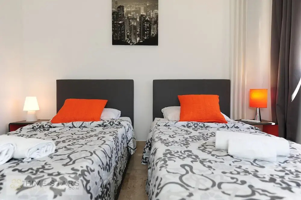 Mesdemoiselles 5 Stars Holiday House