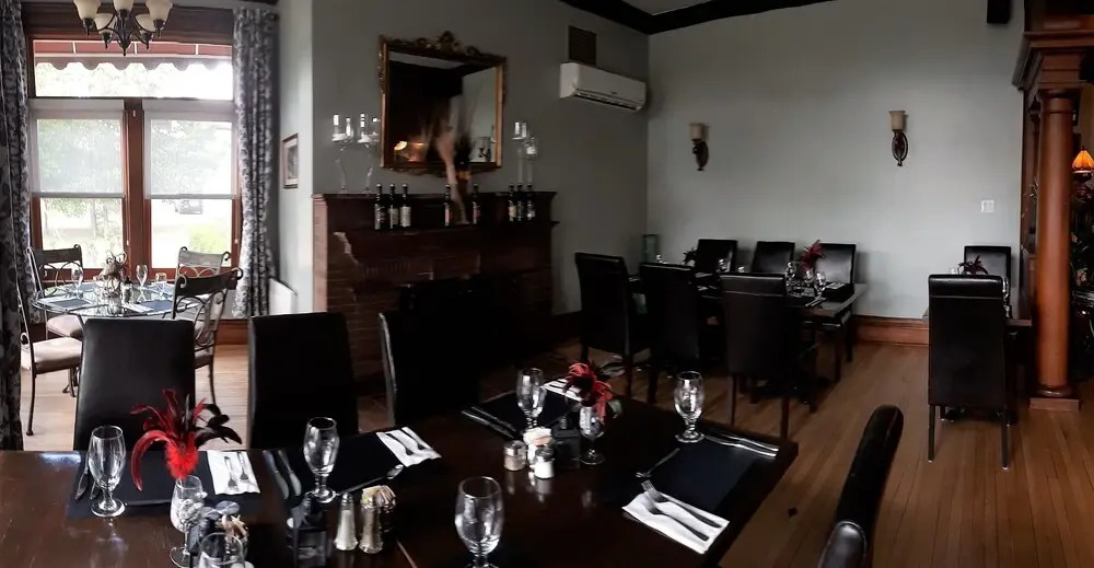 Maison Tait House