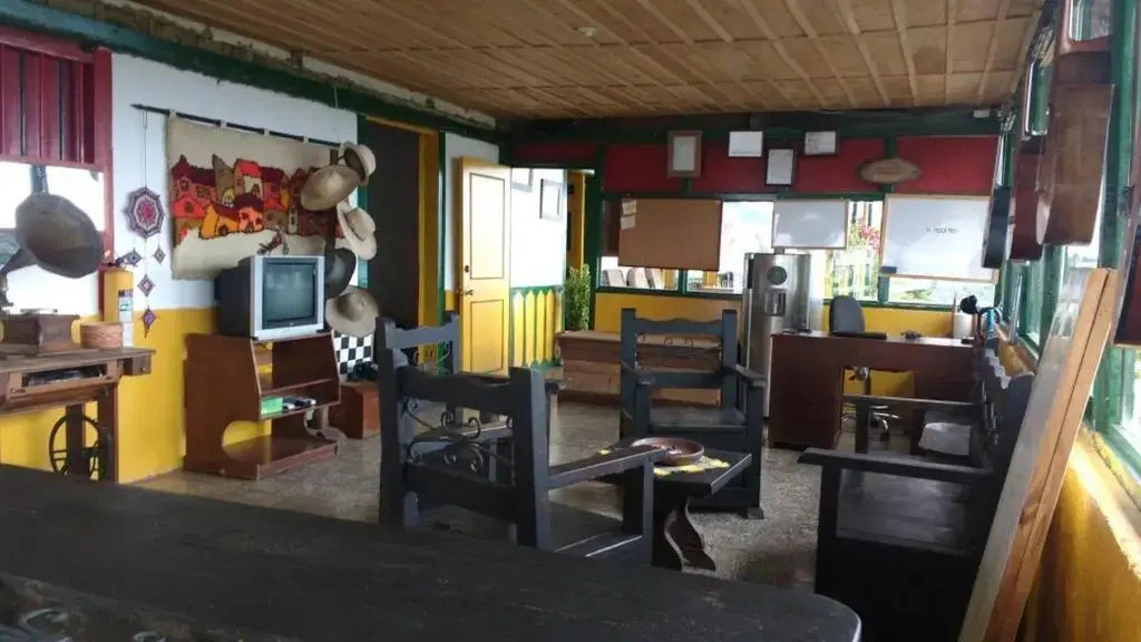 El Mocambo Hostel And Guest House