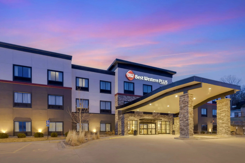 Best Western Plus LaCrescent - LaCrosse