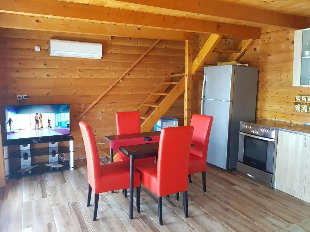 Summer Holiday House MM
