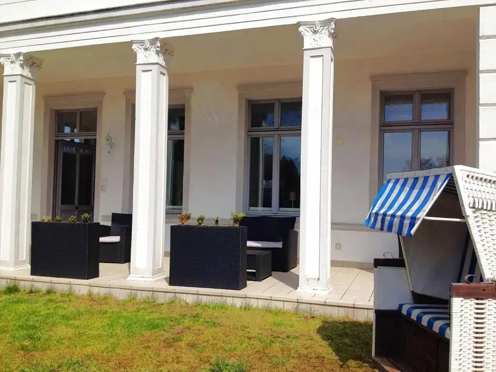 Villa-Schering-App-EG-links
