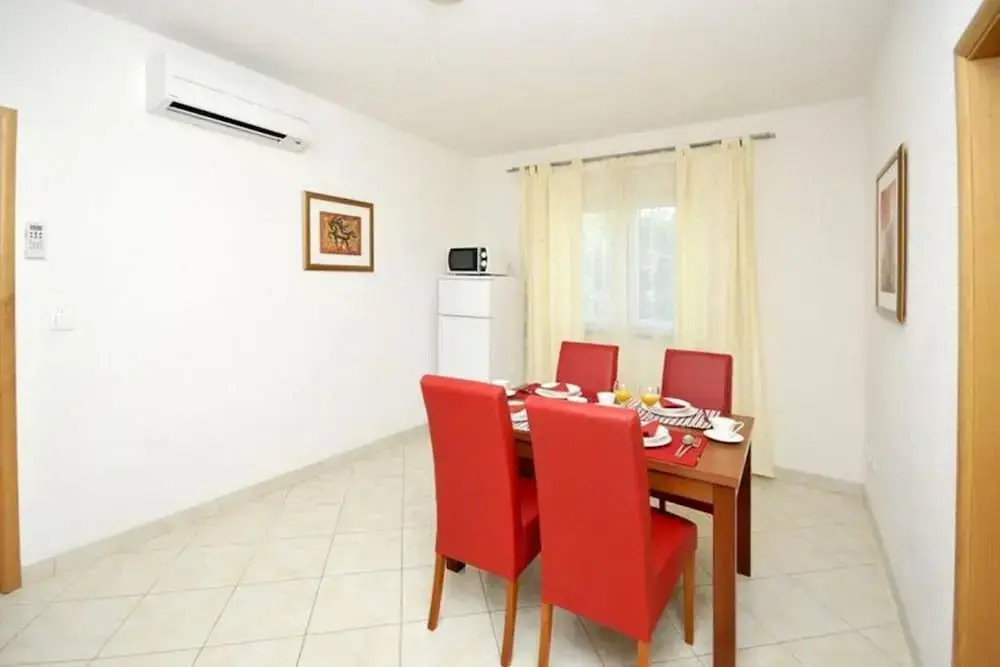 Apartments Villa Moonlight - Standard One Bedroom Apartment with Balcony Alice