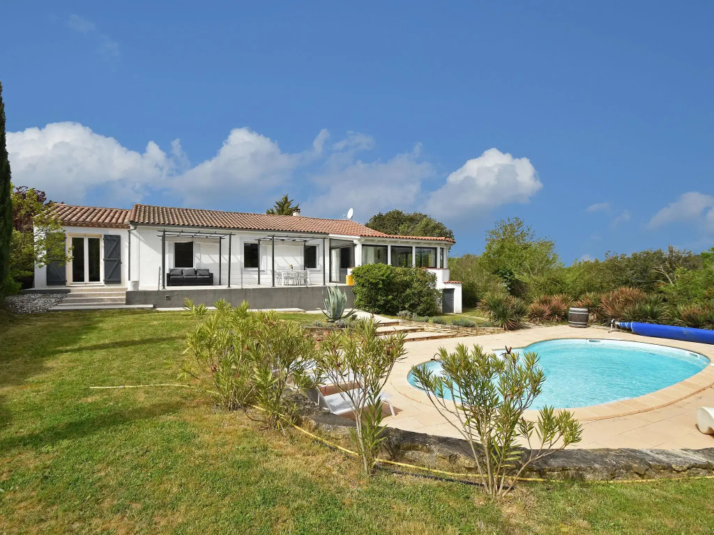 Villa in Malves near Carcassonne Pool