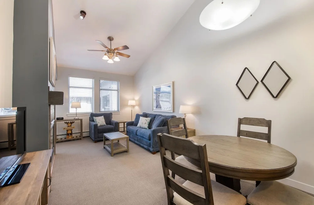 Condo with Ski Resort View Private Balcony - Fraser Crossing/Founders Pointe Premium-Rated 3619