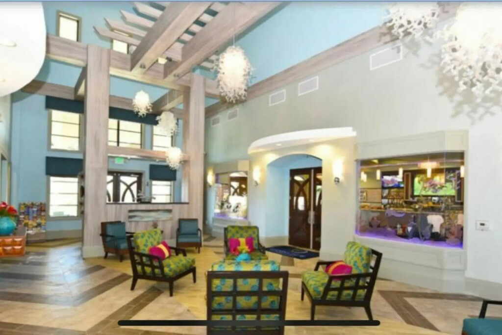 Amazing Champions Gate 7 bedrooms/6 bathrooms!