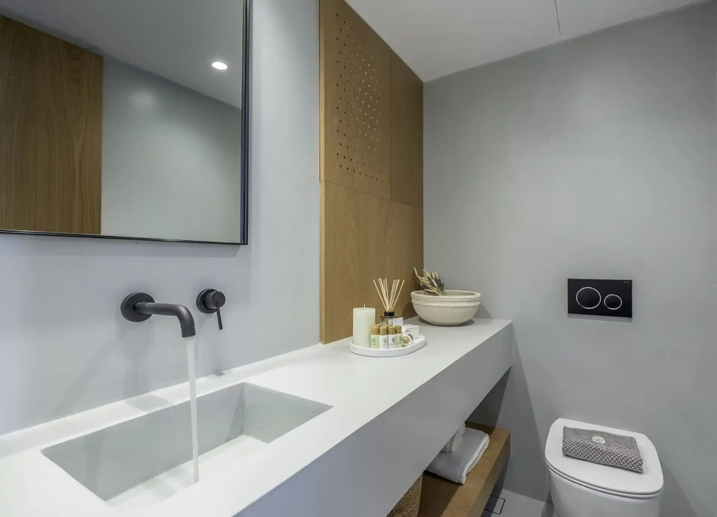 Ariadne Suites