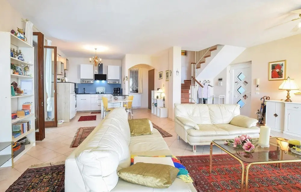 Beautiful Home in Lazise With 3 Bedrooms, Wifi and Outdoor Swimming Pool