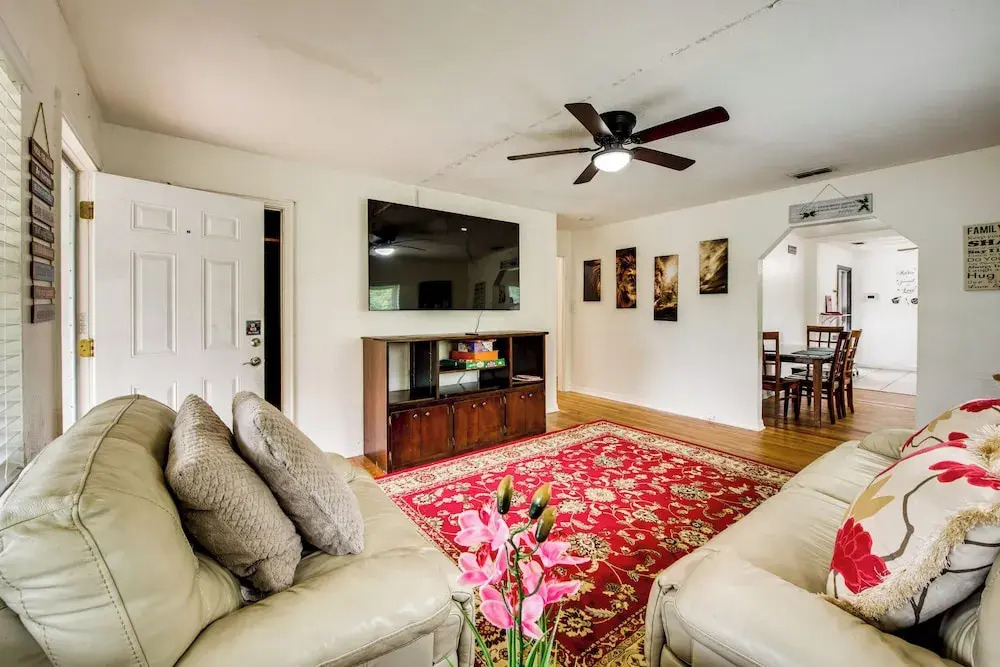 Walkable to FSU Campus: Cozy Retreat w/ Deck!